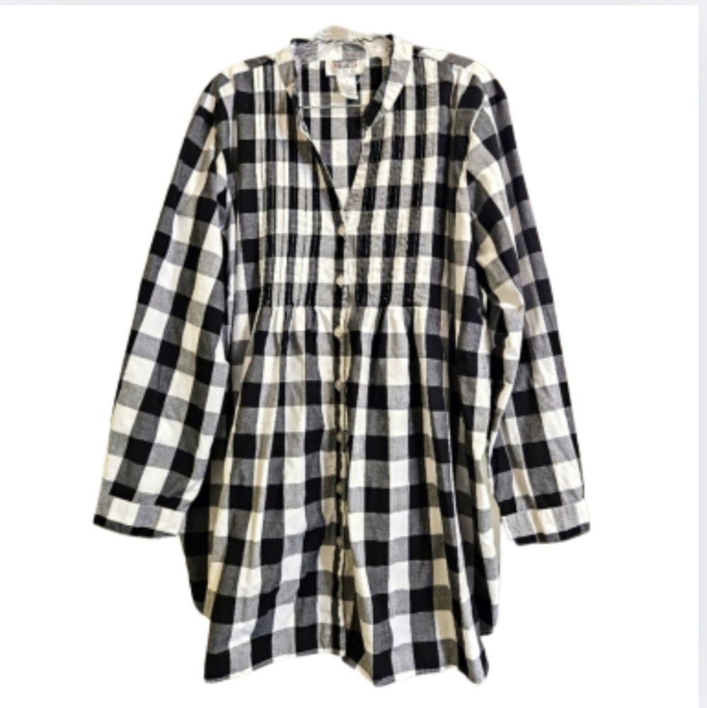Mainstreet Blues Black and White Checkered Women's Top